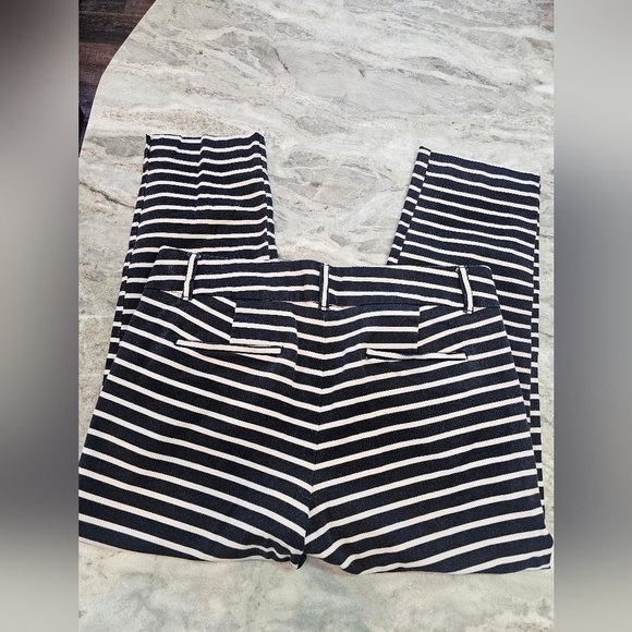 SALE-Loft Marisa women's charcoal and white stripped ankle pants size 6 - Picture 7 of 11